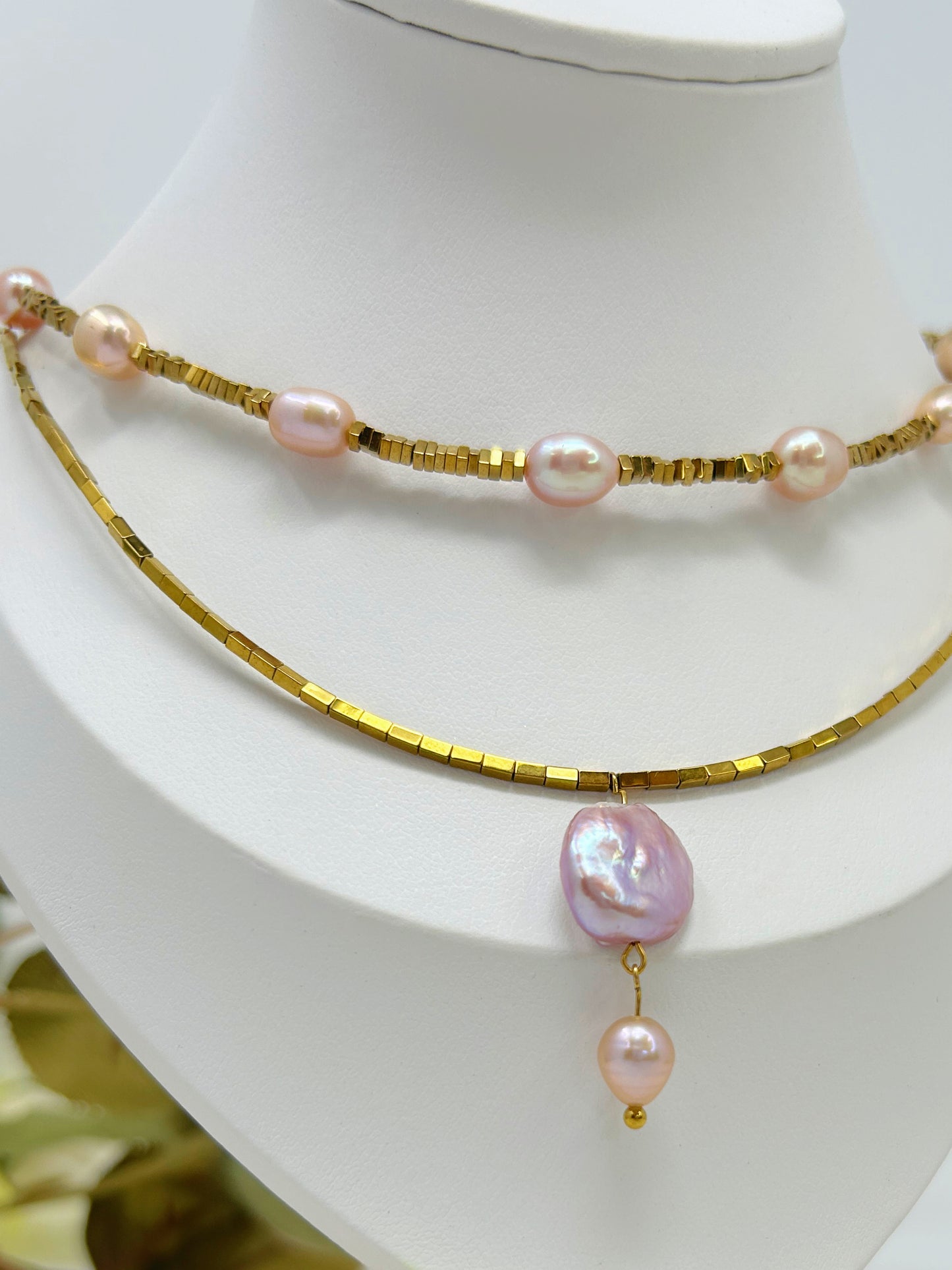 Lumilu Pearl & Gold Hematite Necklace Set