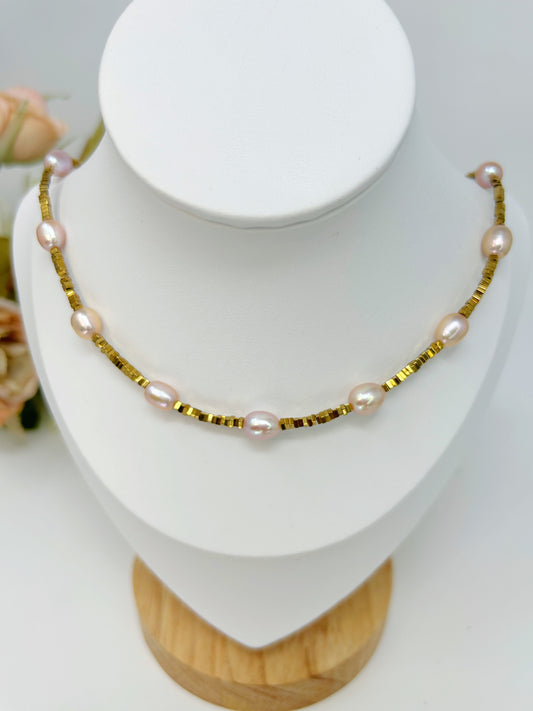 Lumilu Gold & Pink-Purple Hue Pearl Necklace